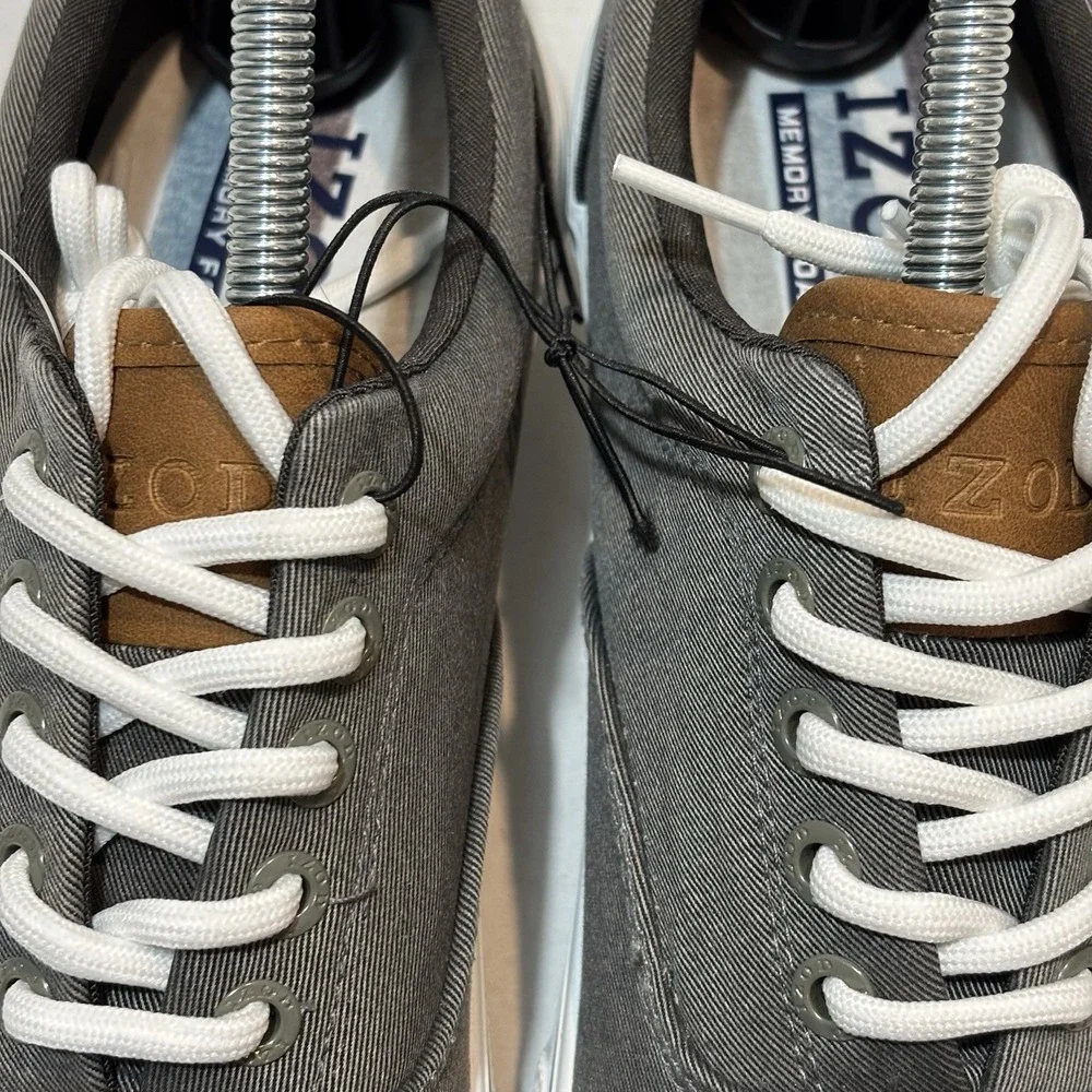IZOD Men's Rangley Canvas Sneakers Size 8M Gray Memory Foam Casual Shoes Walking